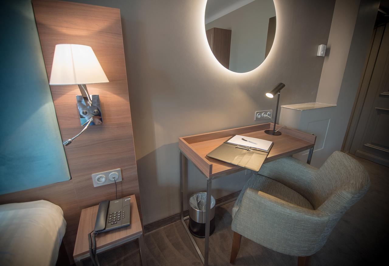 Hotel Lou Castelet Карос Екстериор снимка