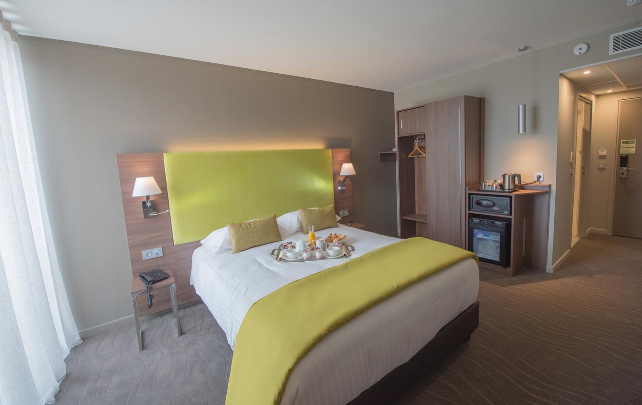 Hotel Lou Castelet Карос Екстериор снимка